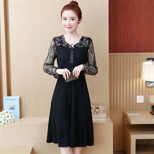 春日優(yōu)雅 2019早春新款蕾絲拼接裙，重塑豐滿(mǎn)女性的時(shí)尚內(nèi)搭美學(xué)